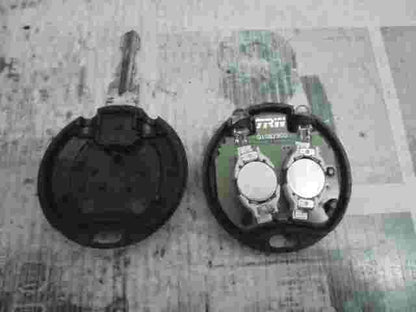 Funkfernbedienung Schlüssel Gehäuse Smart 01087900 TRW