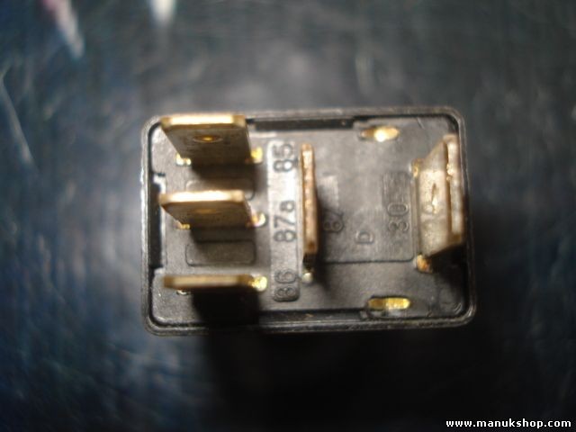 Kraftstoffpumpe relais Chrysler Jeep 4608650 95425C 3457