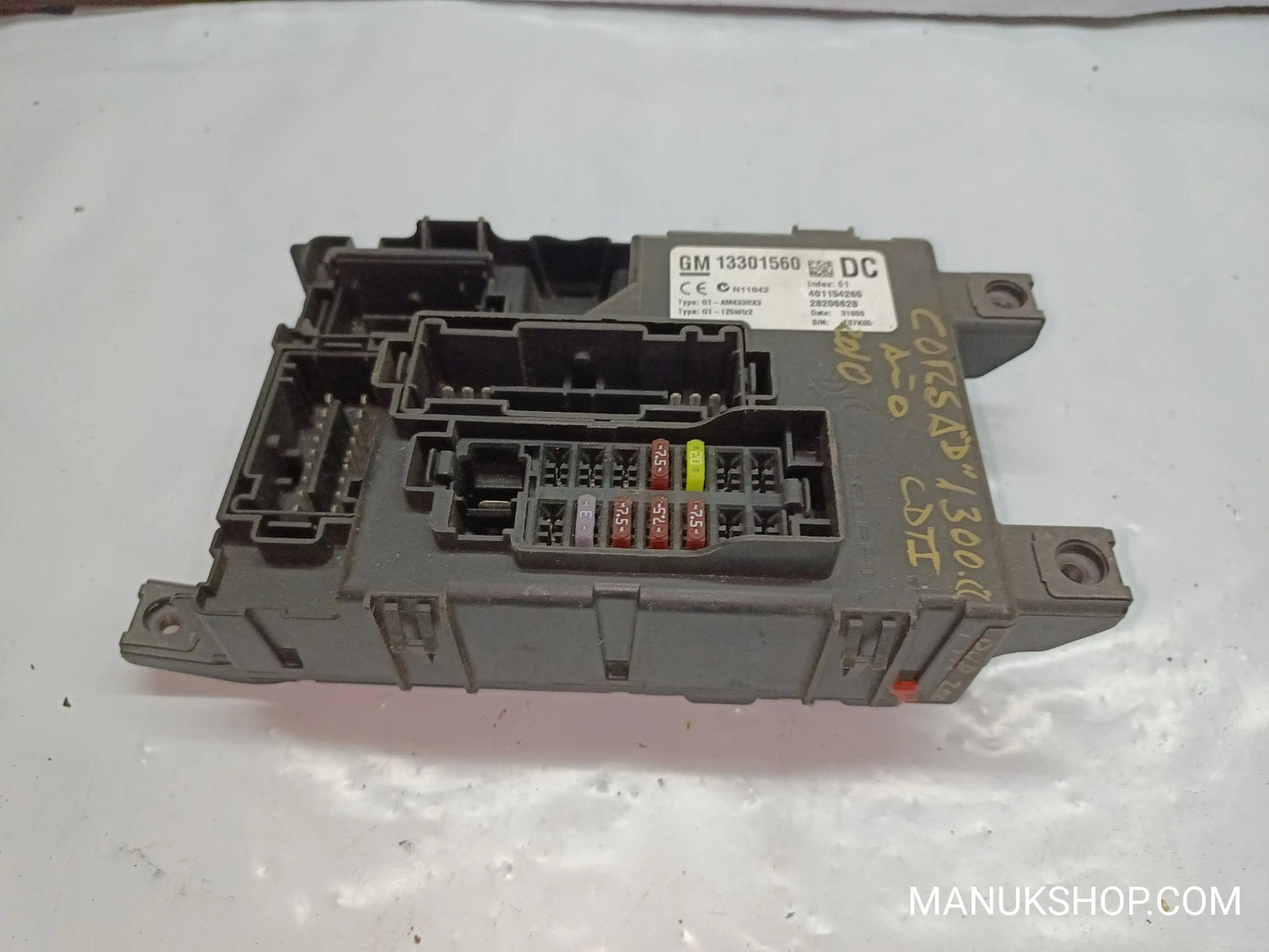 Sicherungskasten Opel Corsa D 13301560 13301560DC 401154265 28206628 G1 AM433RX3