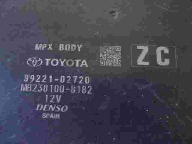 Steuergerät Multiplex Netzwerk Körper Toyota Corolla 8922102720 MB2381008182