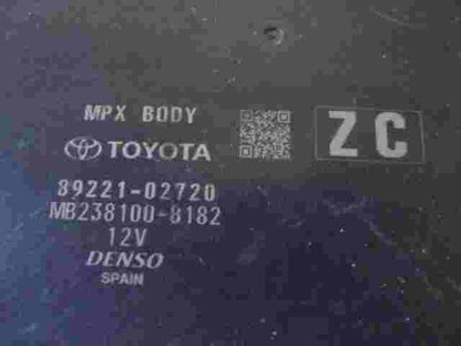 Steuergerät Multiplex Netzwerk Körper Toyota Corolla 8922102720 MB2381008182