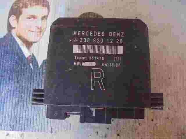 Türsteuergerät  Mercedes-Benz W210 W208 2088201226 TEMIC 351475 (03) HW SW 35/97