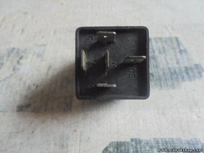 Relais 24V30A 24V 30A EEC