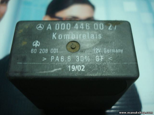 Kombirelais Heckscheibe Heckwischer Mercedes-Benz W638 Vito A0004460027 60208001