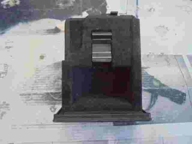 Aschenbecher Land Rover Discovery 1998/11-2004/06 PA66GF30 PA66-GF30 Bourbon