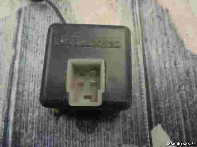 Relais  Nissan Terrano II R20 2.7 TDI CALSONIC 2Y95065820 2Y950 65820 2L120E
